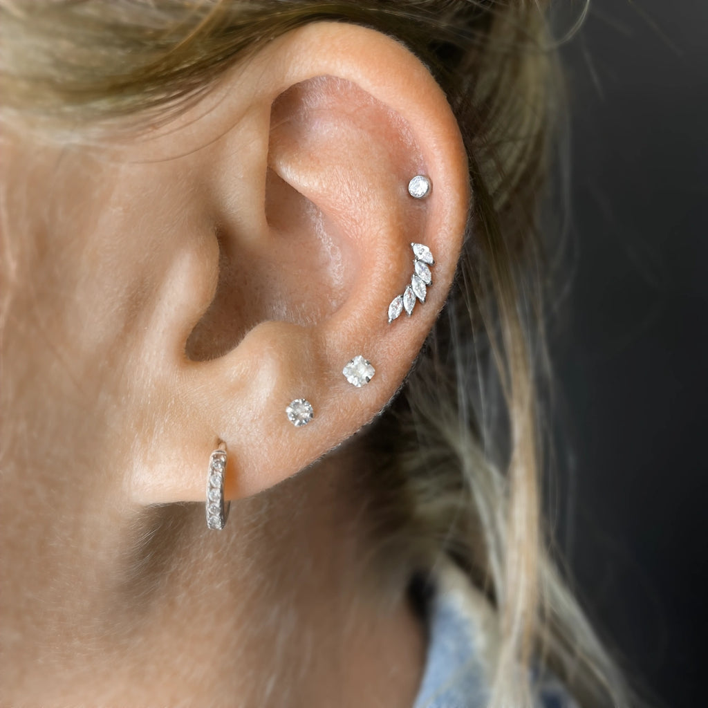 Labret Mini Folha Grega Zirconias RI