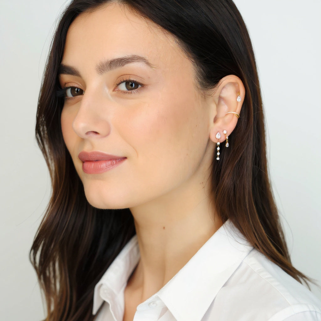 Labret Pear Pendente 4 Zirconias Round Gold RI